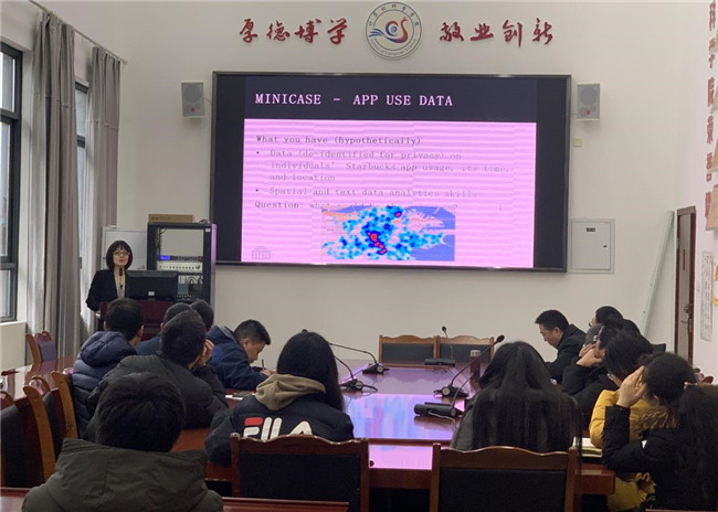 说明: http://lsnunews.lsnu.edu.cn/__local/D/DF/8D/1AEE0DC7961C91165EC6E3B73C7_6EF1E796_1597A.jpg